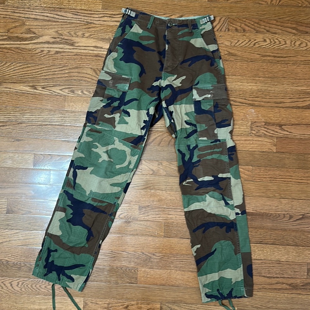 Camo cargo pants-size 26/2